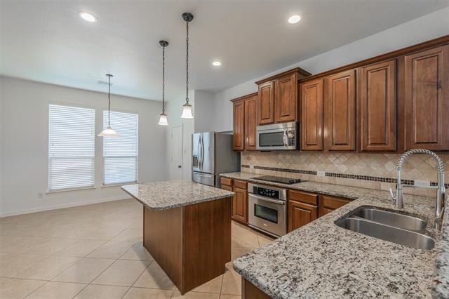 Building Photo - 15300 Mallard Creek St