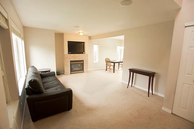 Building Photo - 3 Bedroom 2.5 bath Cordata/Meridian Area