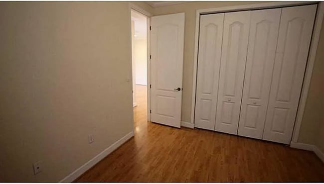 Building Photo - 515 SW 147th Ave