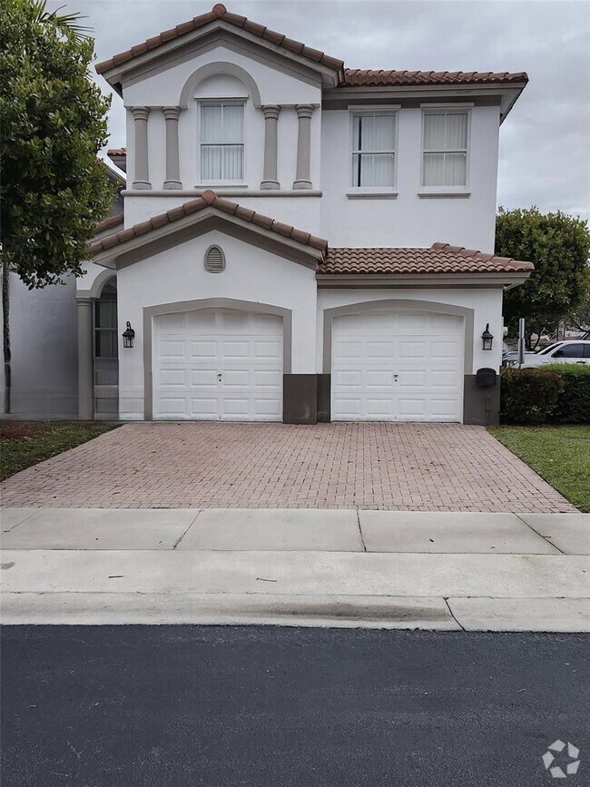 Building Photo - 8465 NW 108th Path