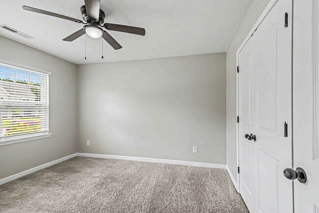 Building Photo - 186 Peytons Ridge Dr