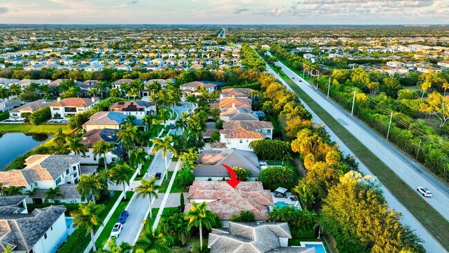 Building Photo - 17662 Cadena Dr