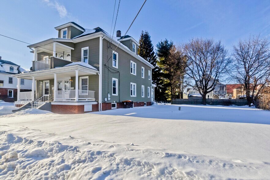 Building Photo - 68 Ottawa St