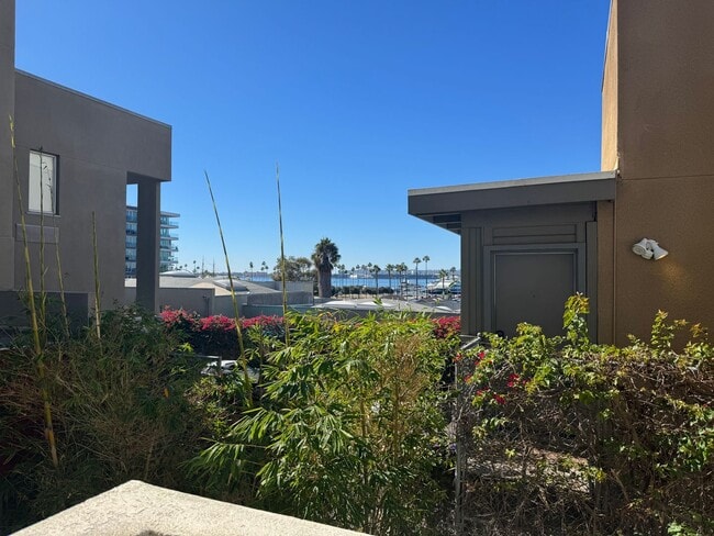 Building Photo - Beautiful 2Br/2Ba Townhome In Little Italy With Views Of The Bay! Call to schedule a showing at 7...