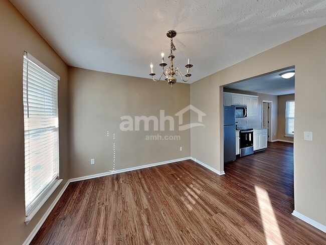 Building Photo - 911 Balsam Wood Ln