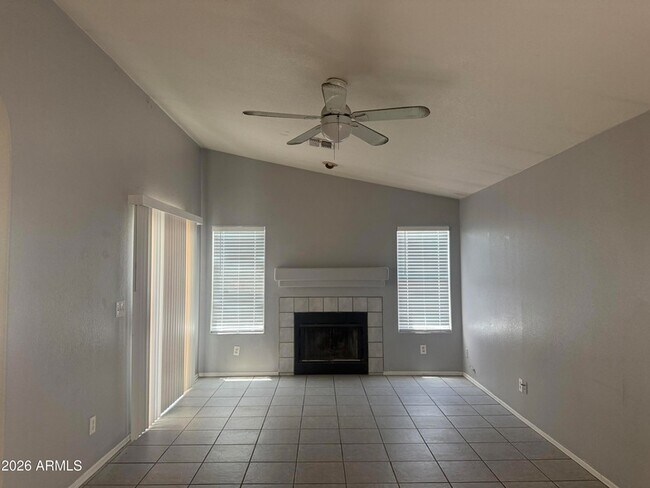 Building Photo - 8743 W Sierra Vista Dr