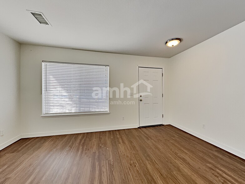 Building Photo - 18835 Burlington Pl