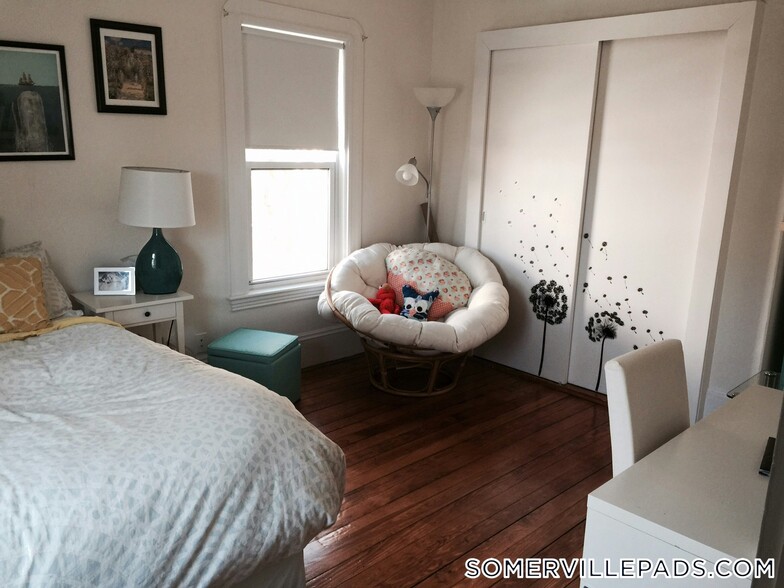 Building Photo - 50 Holyoke Rd