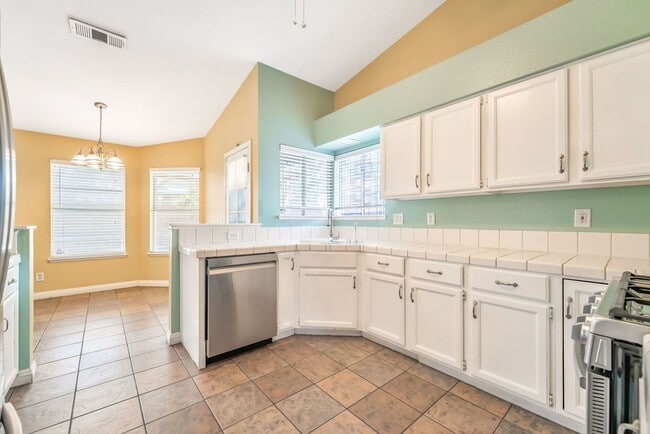 Building Photo - Spacious Single-Story Living with Oversized Lot and Dual Living Areas!
