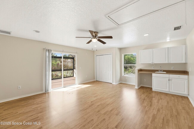 Building Photo - 2300 Duncil Ln