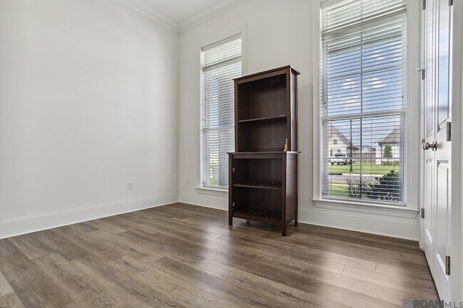 Building Photo - 17331 Fox Glove Ave