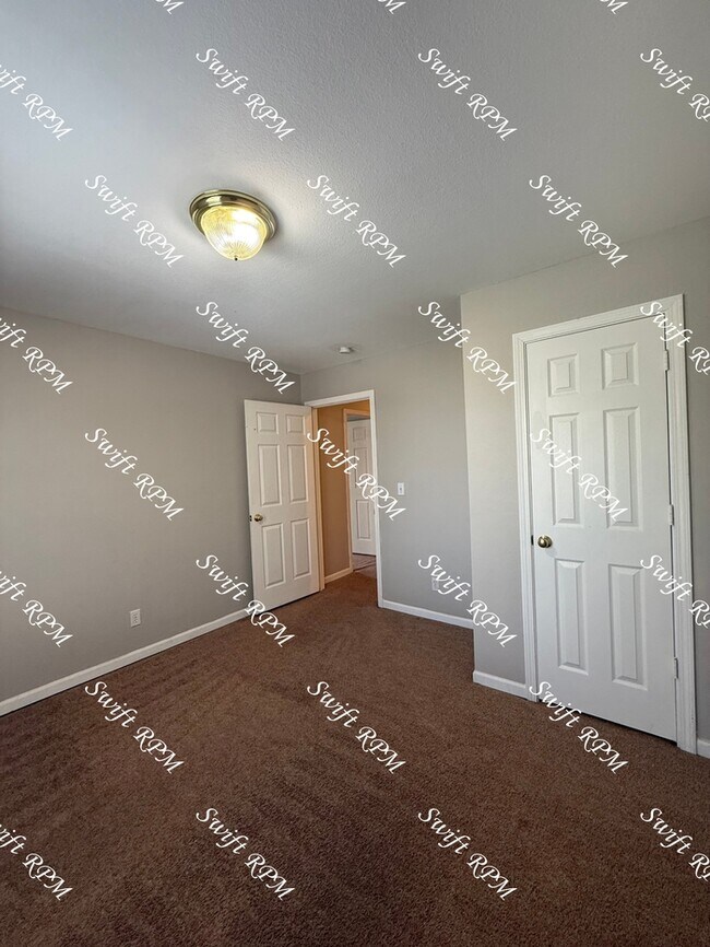 Building Photo - 315 Washington St