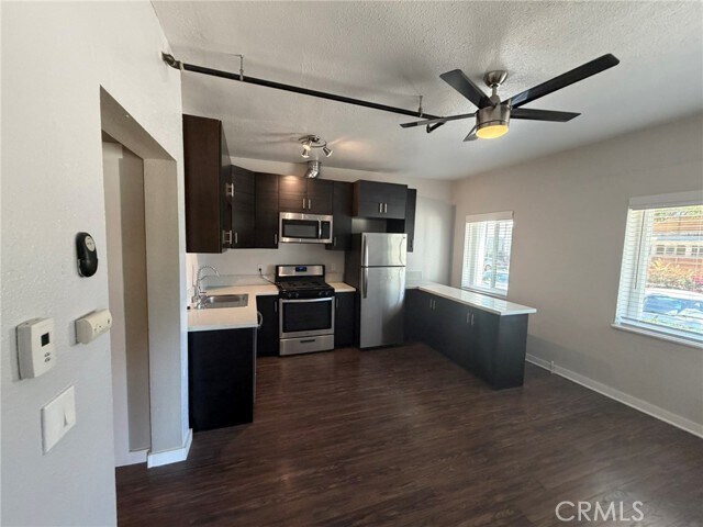 Building Photo - 601 Linden Ave