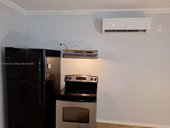 Building Photo - 2199 NE 182nd St