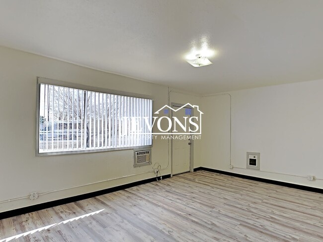 Building Photo - 20 S Fair Ave