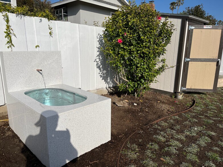 Building Photo - 2637 Pierpont Blvd