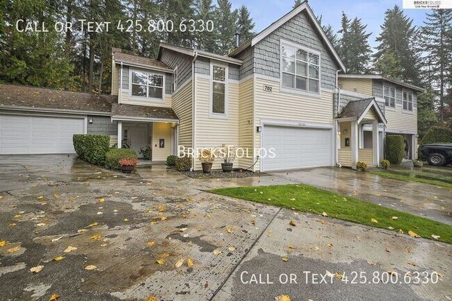 Building Photo - Your Dream Condo in Bothell: Designer Details and Tranquil Views!
