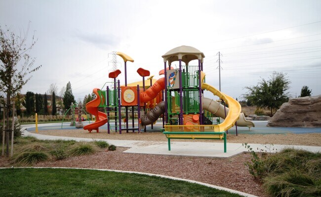Building Photo - 9416 Trolio Way