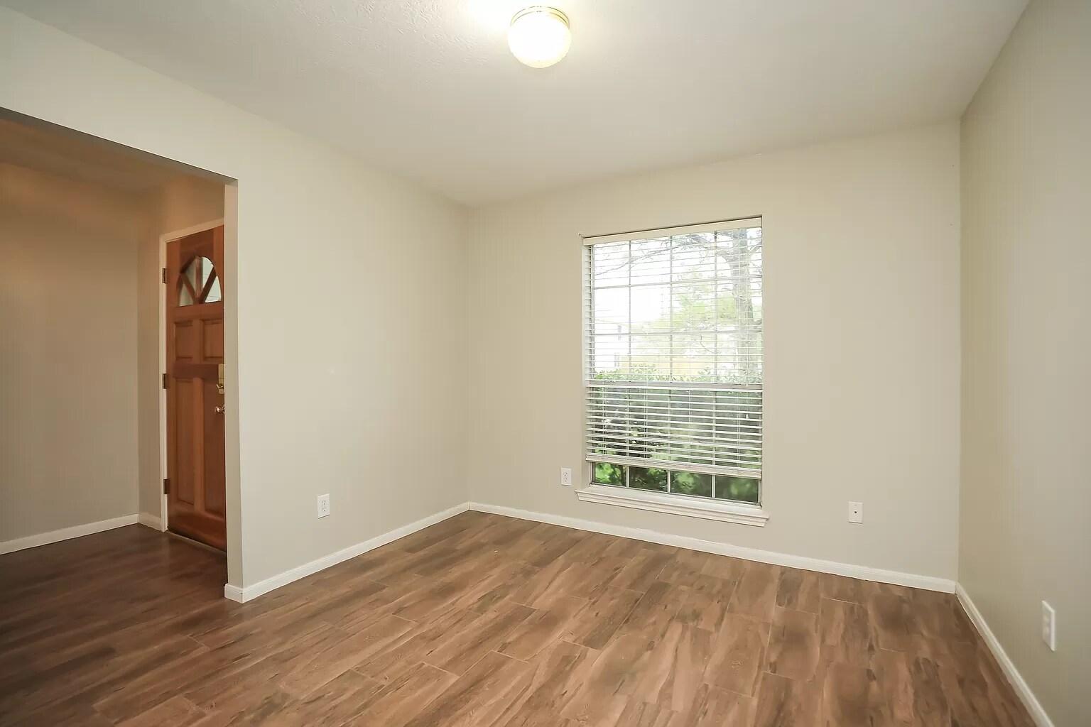 Building Photo - 208 Armand Bay Dr