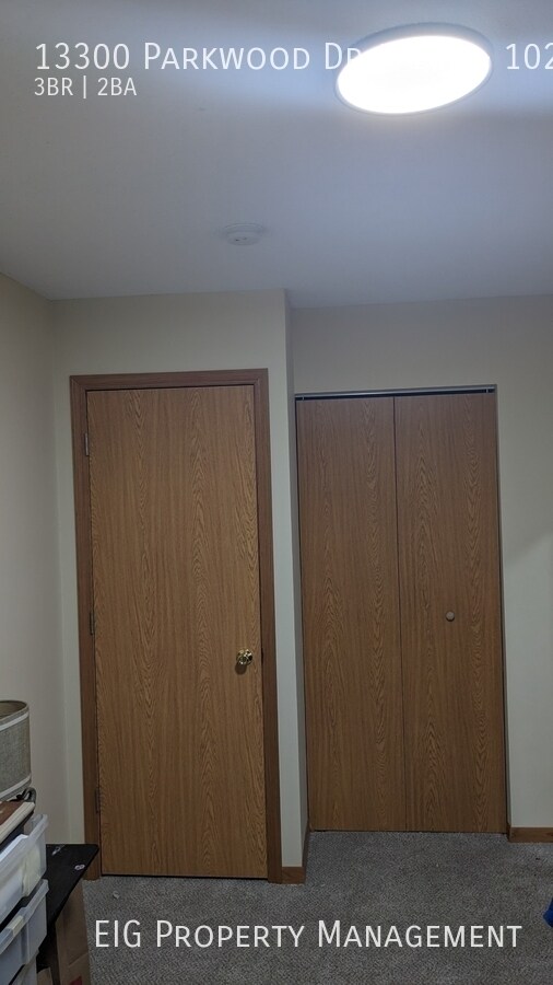 Building Photo - 13300 Parkwood Dr