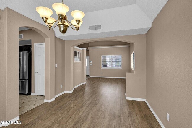 Building Photo - 3108 Tierra Nora Dr