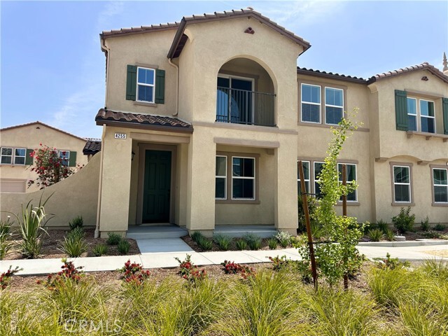 Primary Photo - 4255 S Hermosa Paseo