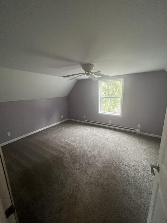 Building Photo - 1054 Ridgeway Ave