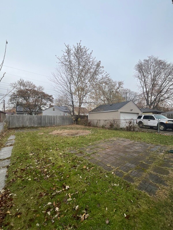 Building Photo - 1126 Mill St