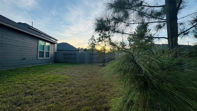 Building Photo - 251 Pine cavern dr