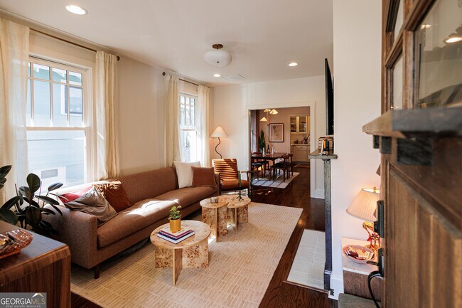 Building Photo - 1446 Metropolitan Ave SE