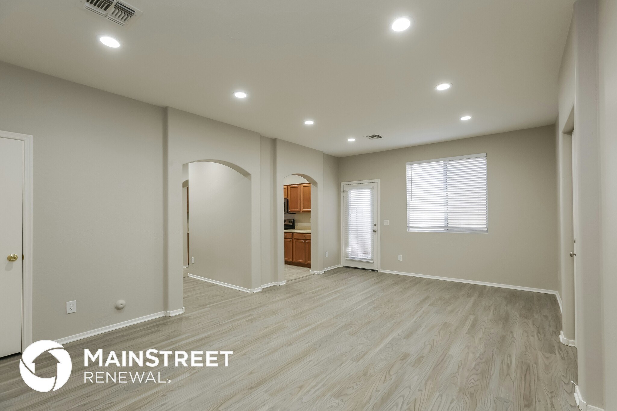 Building Photo - 5337 W Warner St