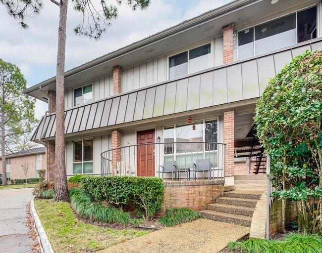 Building Photo - 6480 Bayou Glen Rd