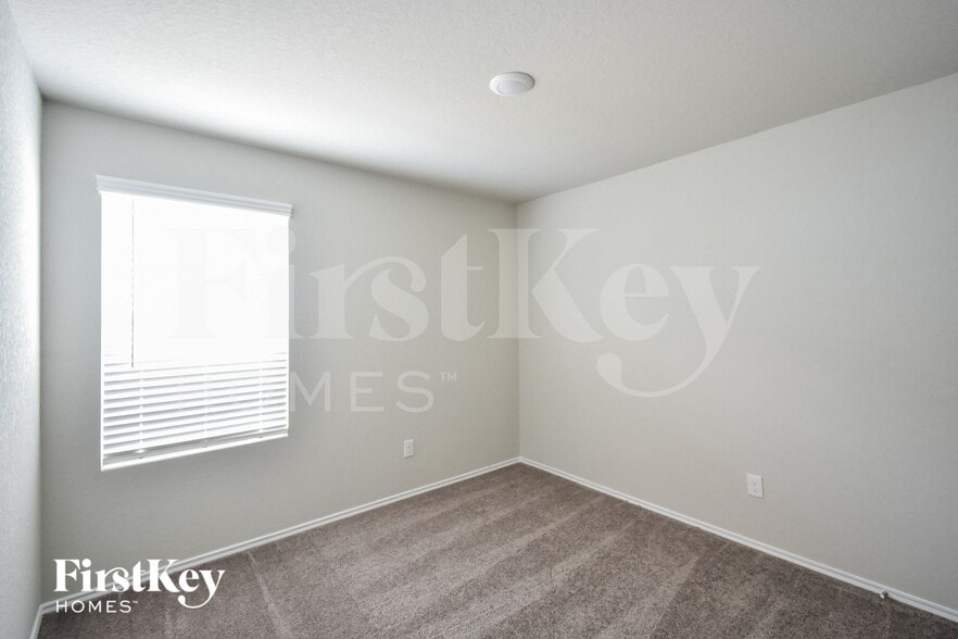 Building Photo - 10815 Giacconi Dr