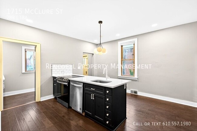 Building Photo - 1715 McClure St