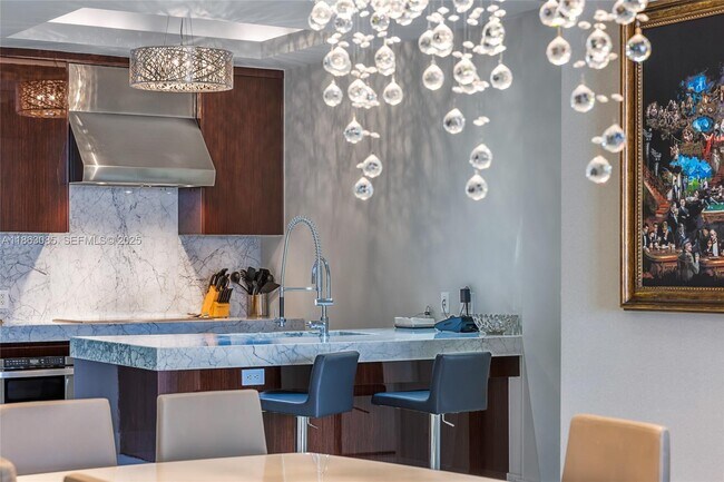 Building Photo - 9701 Collins Ave