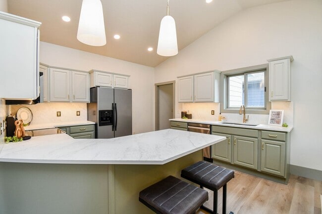 Building Photo - 5109 Manchester Ct