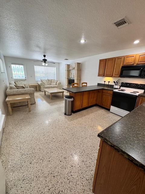 Building Photo - 1211 Seaway Dr