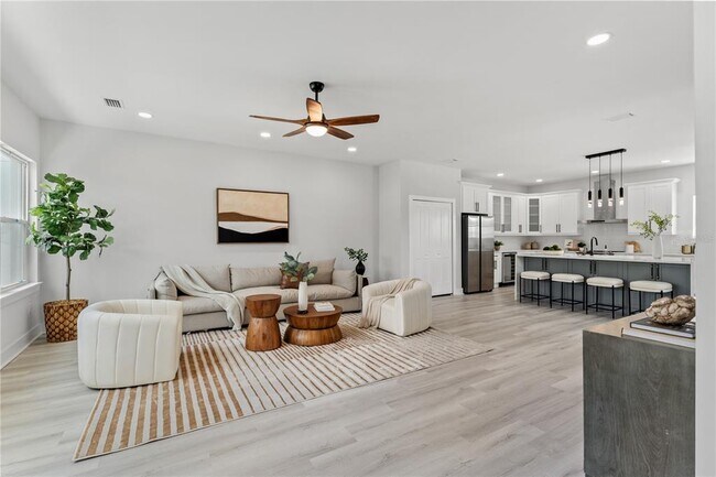 Building Photo - 4120 W North A St