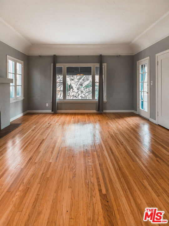 Building Photo - 817 Westmount Dr