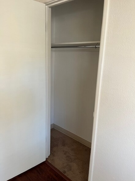 Building Photo - 3300 S Clarkson St