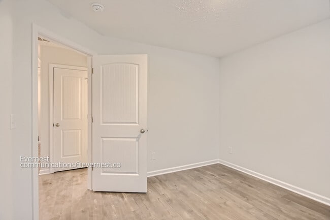 Building Photo - 351 Raines Ct