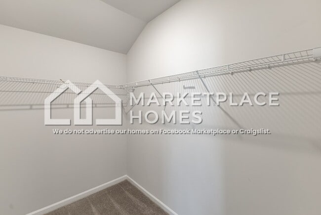 Building Photo - 165 Olde Hearth Rd