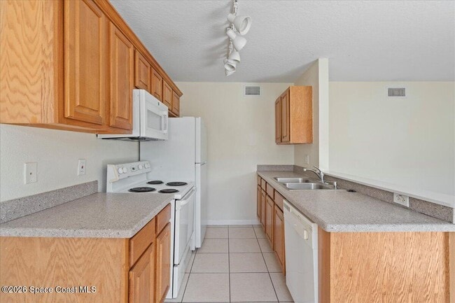 Building Photo - 1870 Agora Cir SE