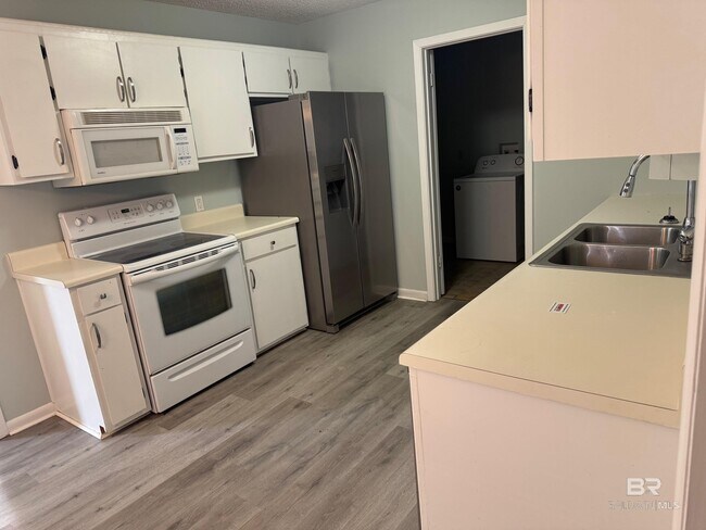 Building Photo - 4808 Sherri Ln
