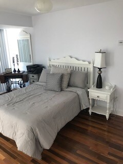 Bedroom 2 - 125 SW Jefferson Ave