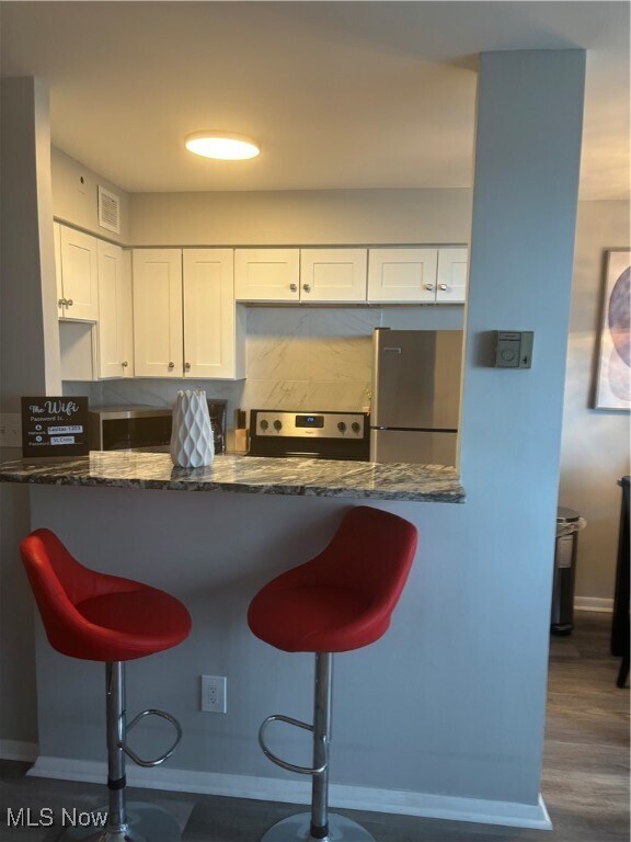 Building Photo - 12520 Edgewater Dr