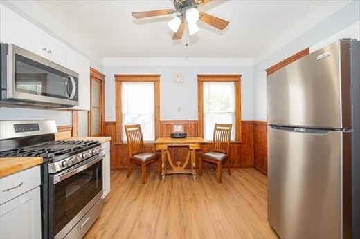 Kitchen - 49 Catharine St