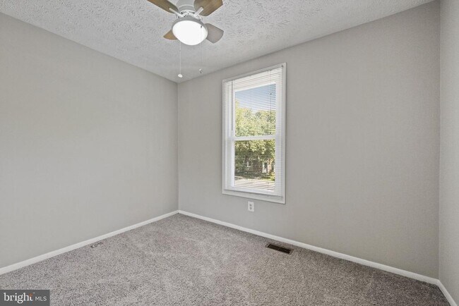 Building Photo - 7406 Golden Horseshoe Ct