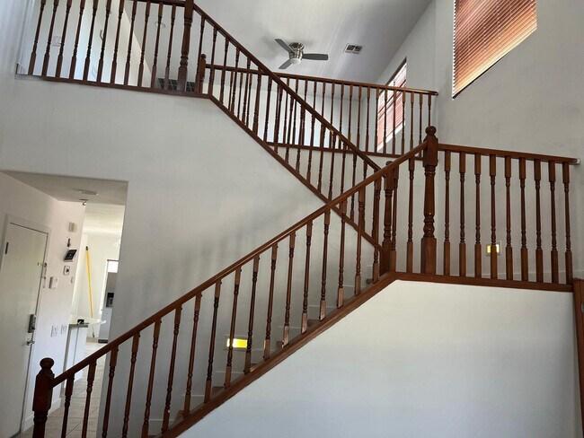 Building Photo - 16301 N 73rd Dr