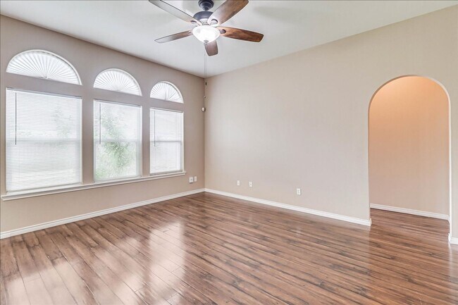 Building Photo - 2317 Tropical Wind Dr